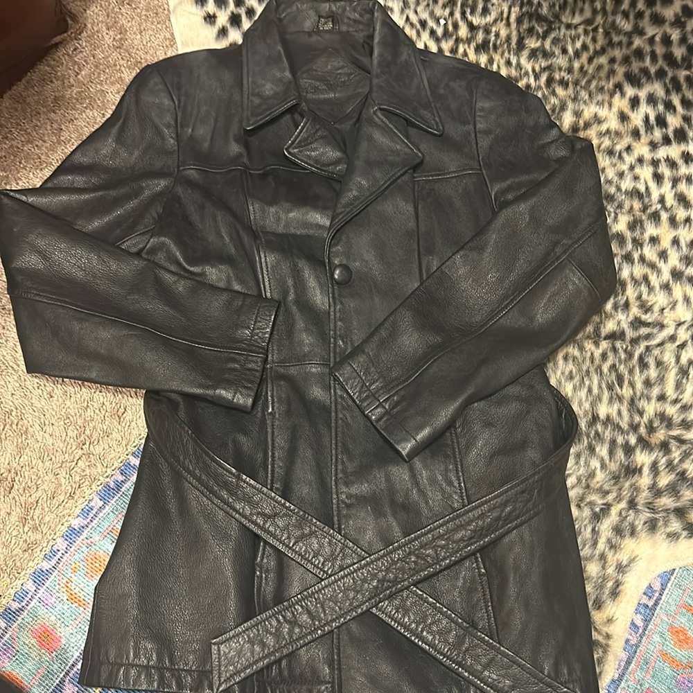 JACQUELINE FERRAR. Genuine leather jacket.
